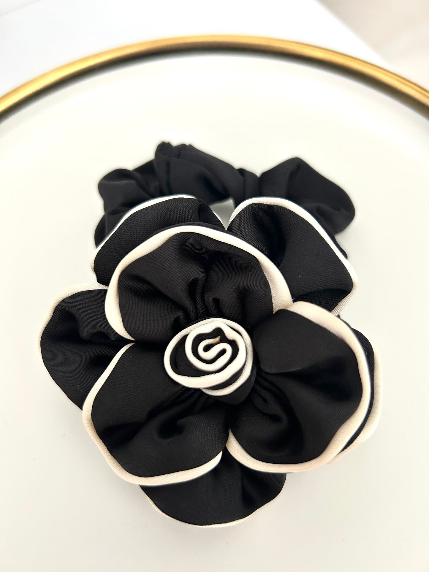 Rose scrunchies